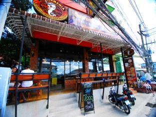 Coffee Mania House Hotel Phuket Exterior photo